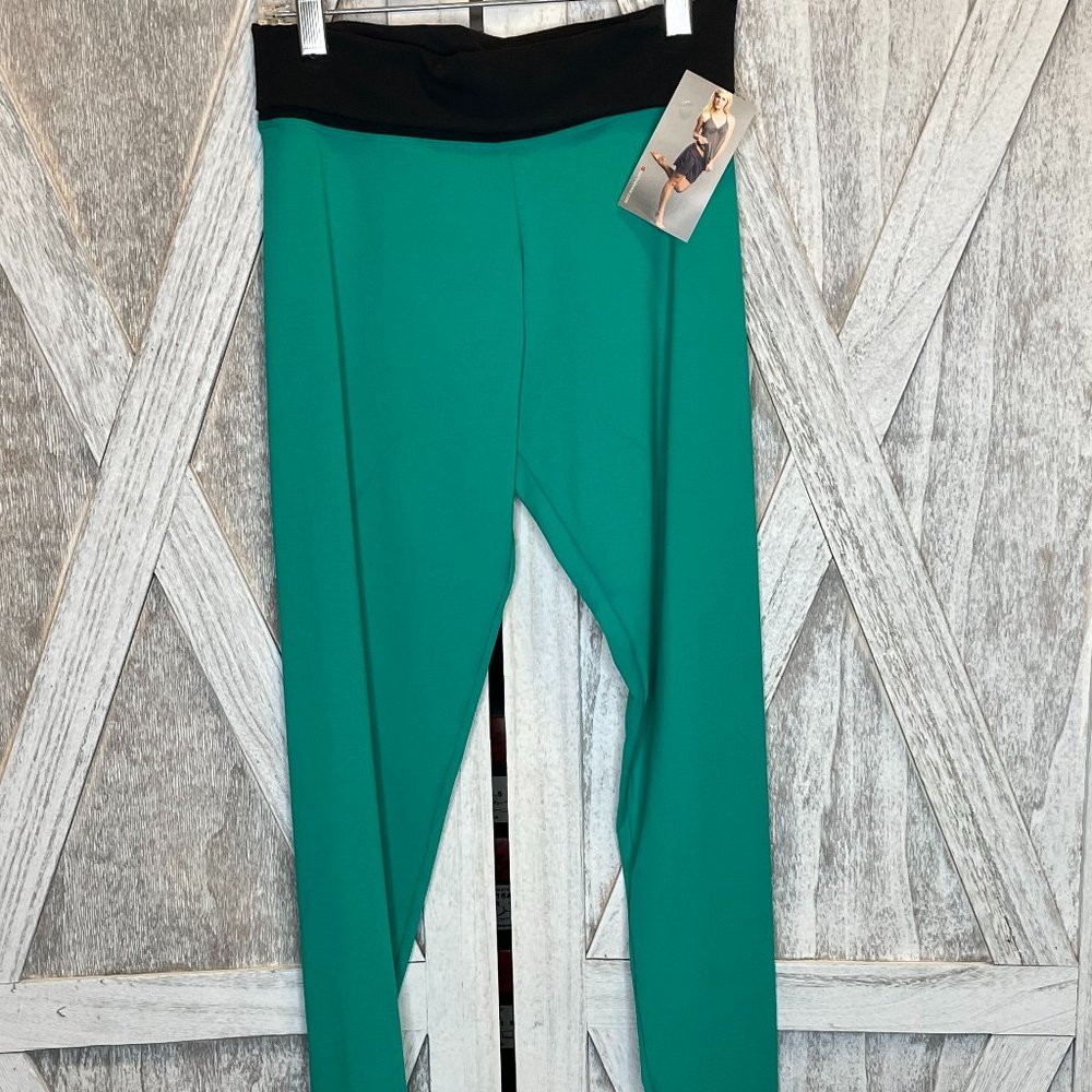 Black and Green Spandex Dance Leggings